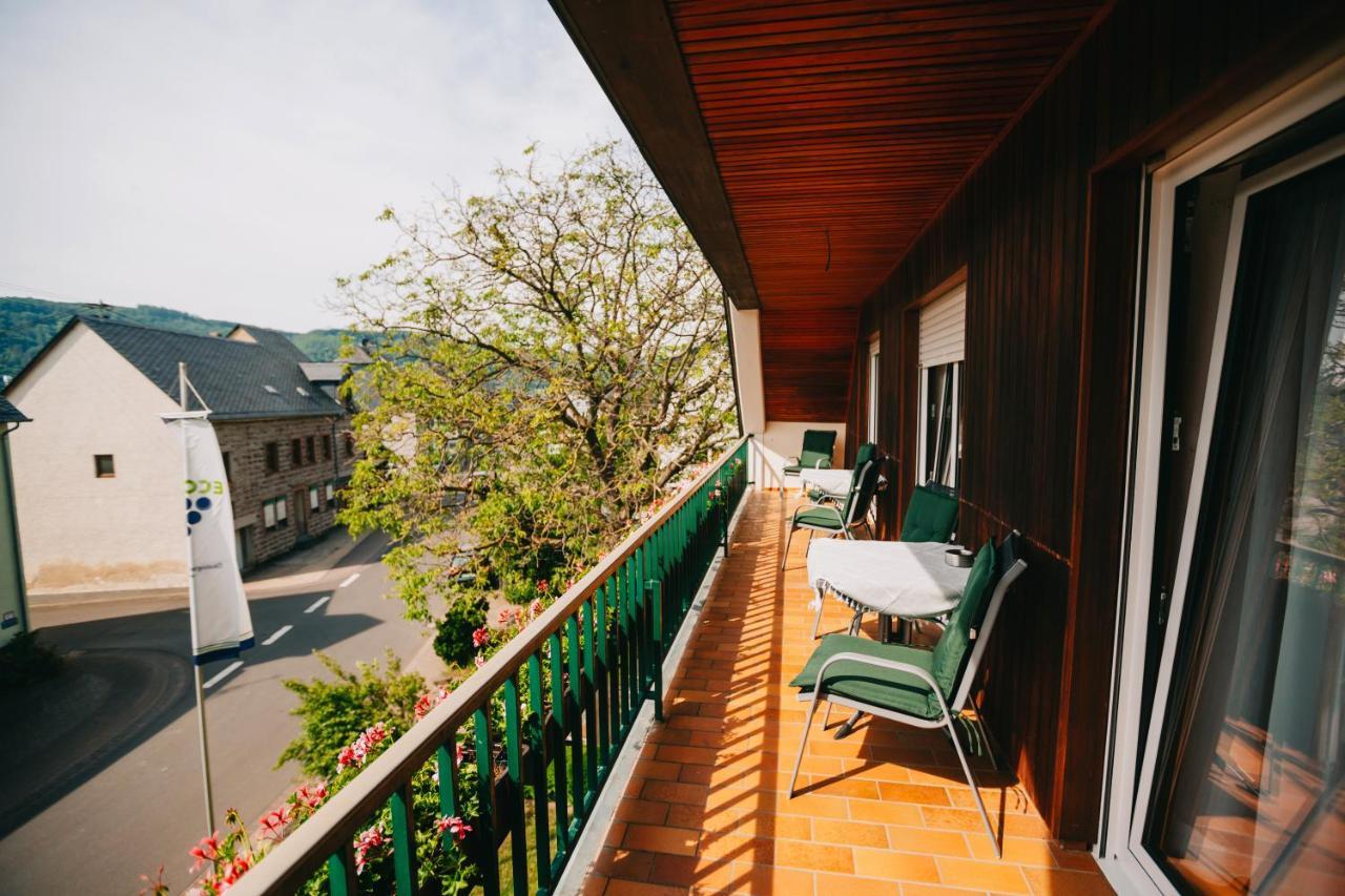 Bio-Weingut Staffelter Hof Guest House Kröv Exterior foto