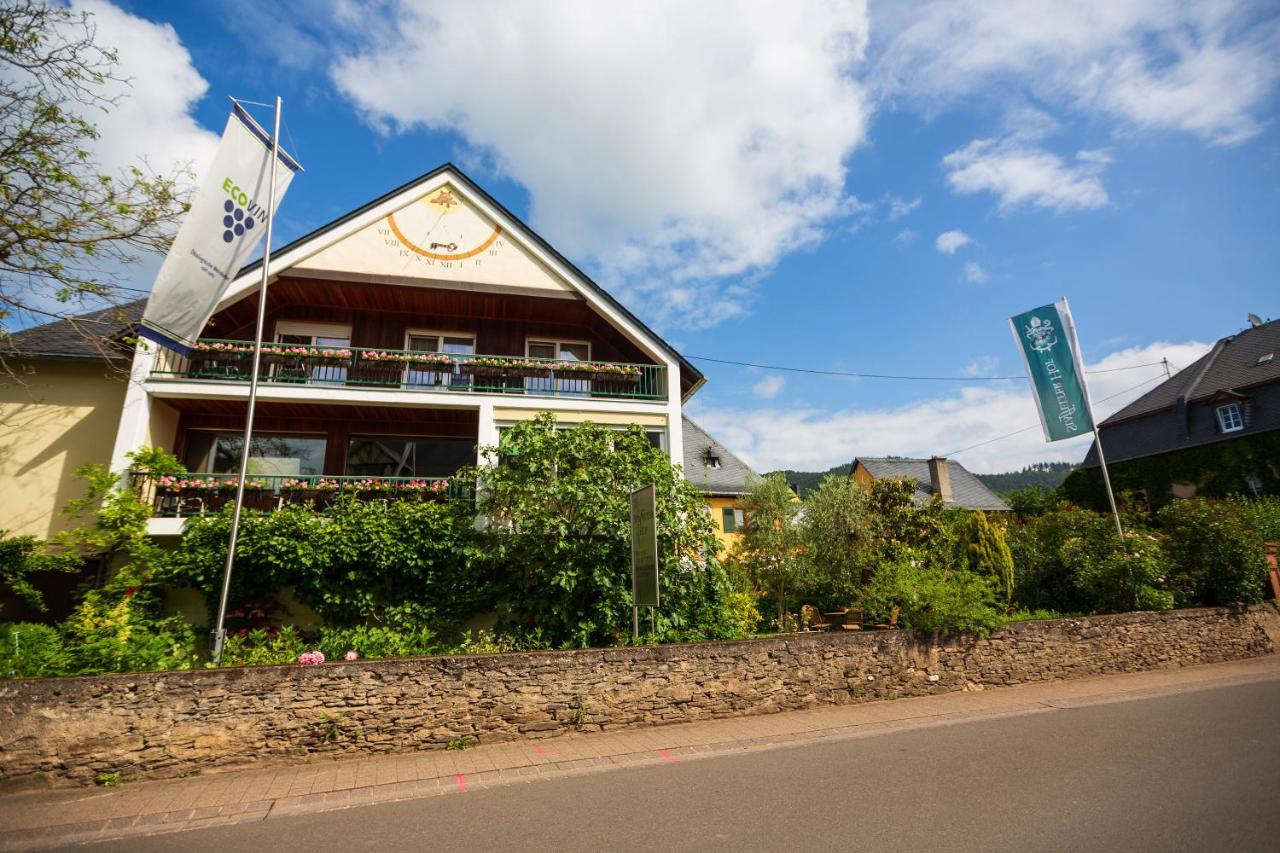 Bio-Weingut Staffelter Hof Guest House Kröv Exterior foto