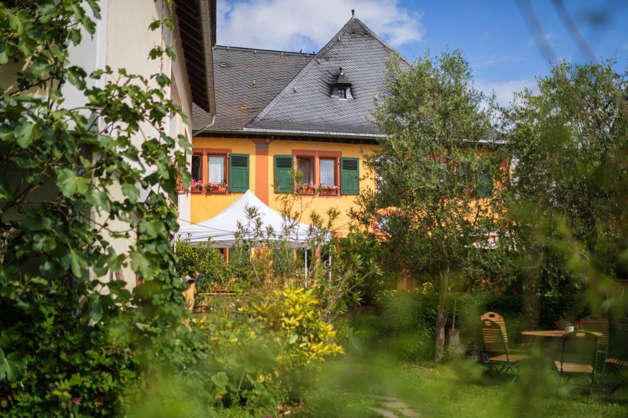 Bio-Weingut Staffelter Hof Guest House Kröv Exterior foto